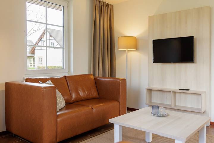 Ferienhaus für 4 Personen, mit Balkon/Terrasse und Terrasse sowie Garten und Pool in Mosel-Saar - 2
