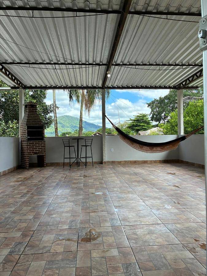 Casas e apartamentos de temporada para 4 pessoas, com vista e balcão em Guapimirim