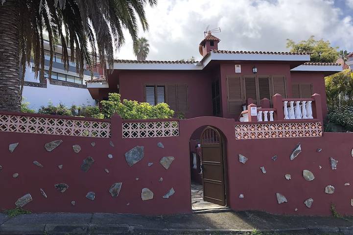 Ferienhaus für 4 Personen, mit Terrasse und Garten