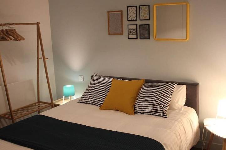 Gîte pour 2 personnes, avec jardin et piscine à Saint-Cyr-au-Mont-d'Or