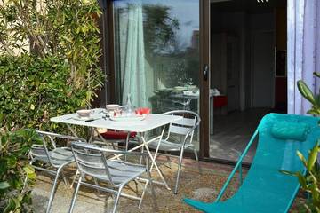 Gîte pour 2 personnes, avec piscine dans Plage Ulysse