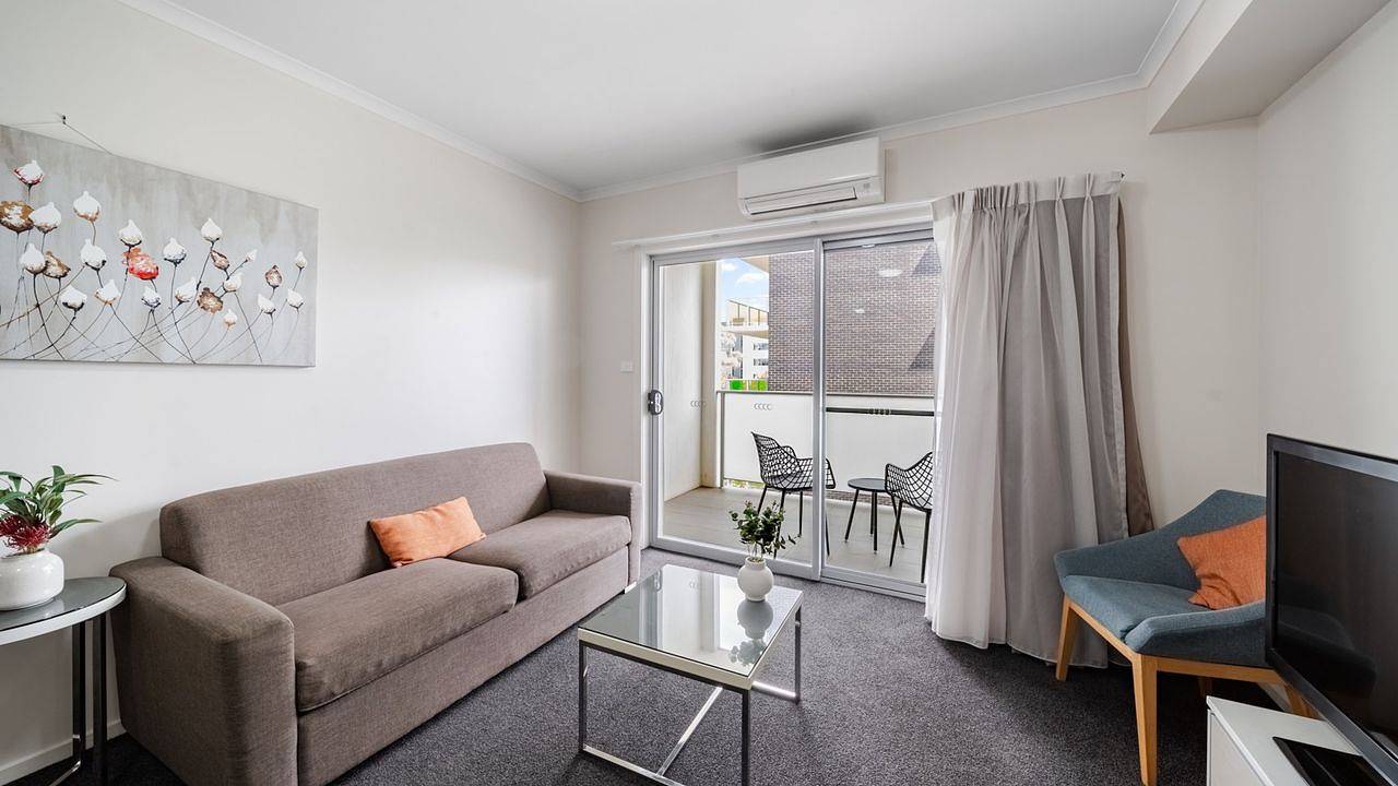Entire holiday apartment, Ferienwohnung für 2 Personen (46 m²) in Greenway in Canberra, Australian Capital Territory