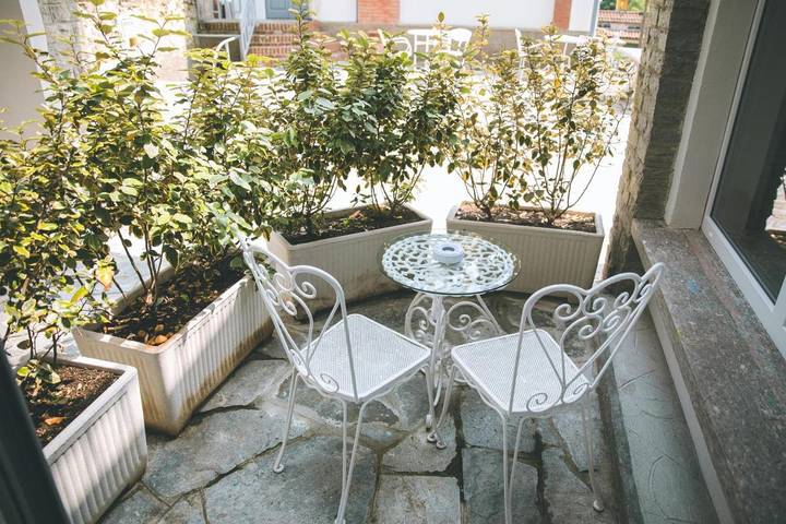 Location de vacances pour 2 personnes, avec vue ainsi que jardin et balcon à Brovello-Carpugnino - 2