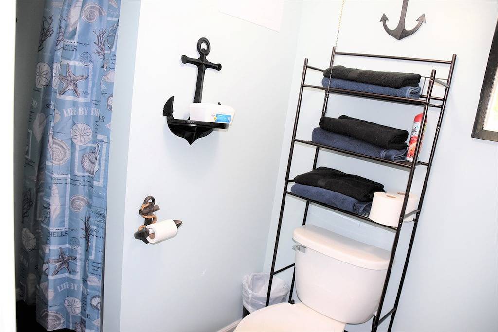 3 Bd, 2 Bth, 2 Minuten von Mcraes und River Zugang. Haustierfreundlich in Homosassa, Citrus County