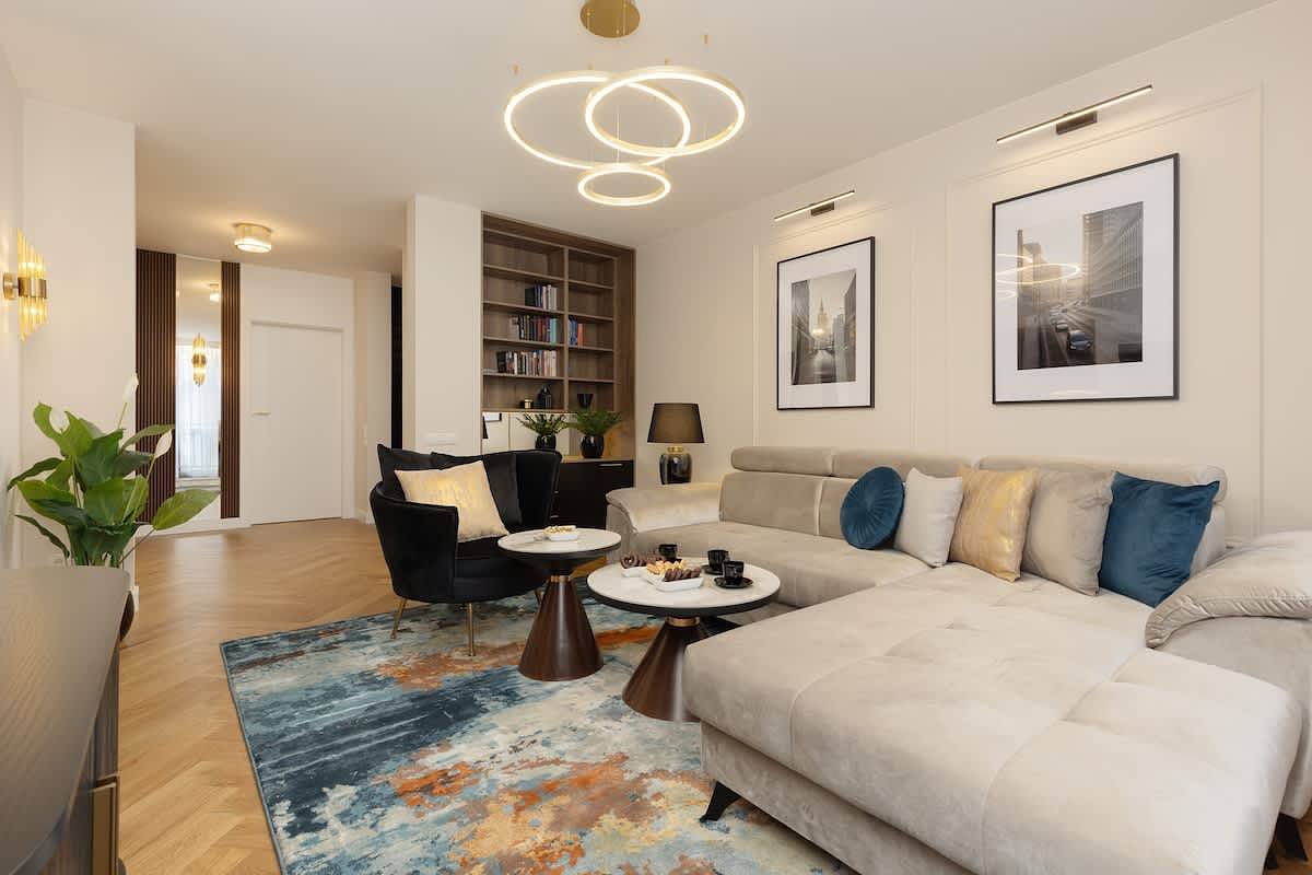 Cały apartament, Prestigious Apartment in the Center | 2 Balconies | Parking in Warszawa (Śródmieście), Warszawa