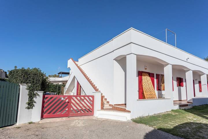 Casa vacanza per 7 persone, con Giardino a Lido Pizzo