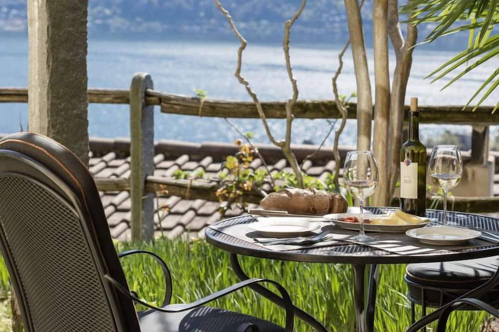 Ganze Wohnung, Vista Isole di Brissago by Interhome in Ronco sopra Ascona, Tessiner Alpen