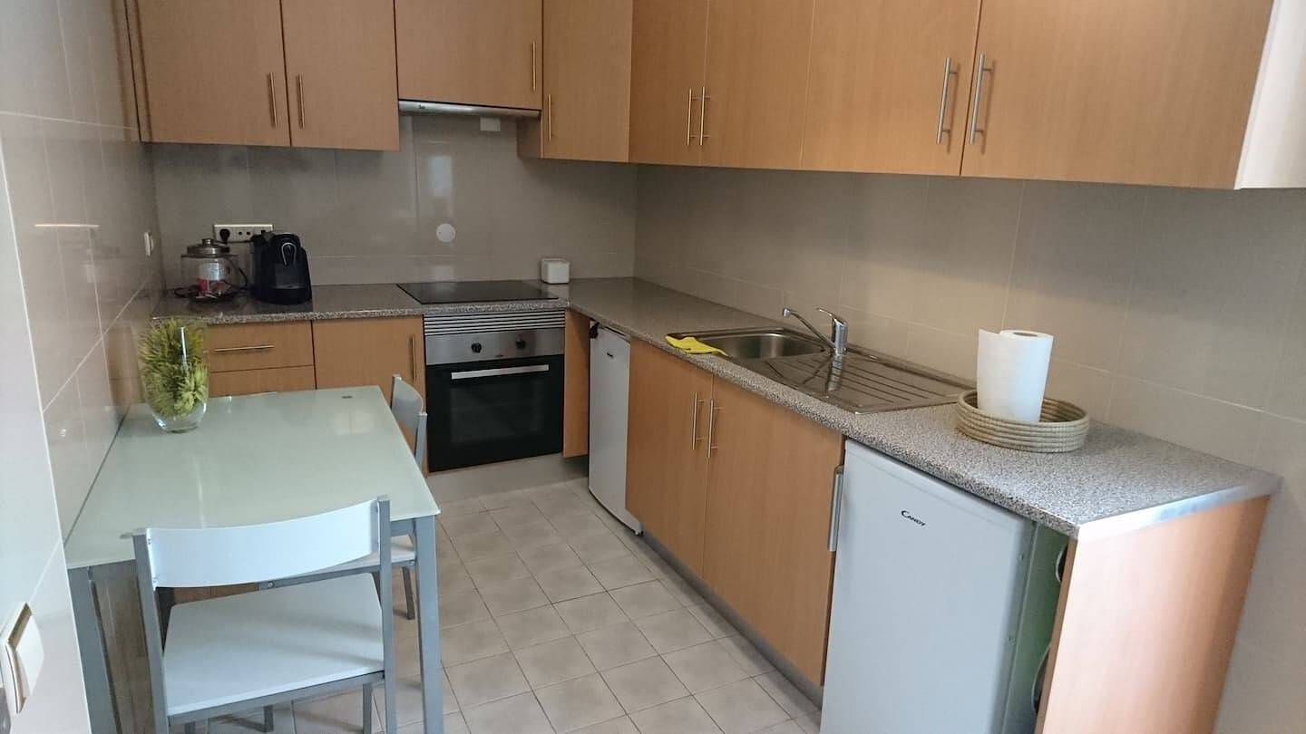 Appartement 'Faro City Center Apartment I' met eigen buitenruimte, Wifi & airco, foto 8