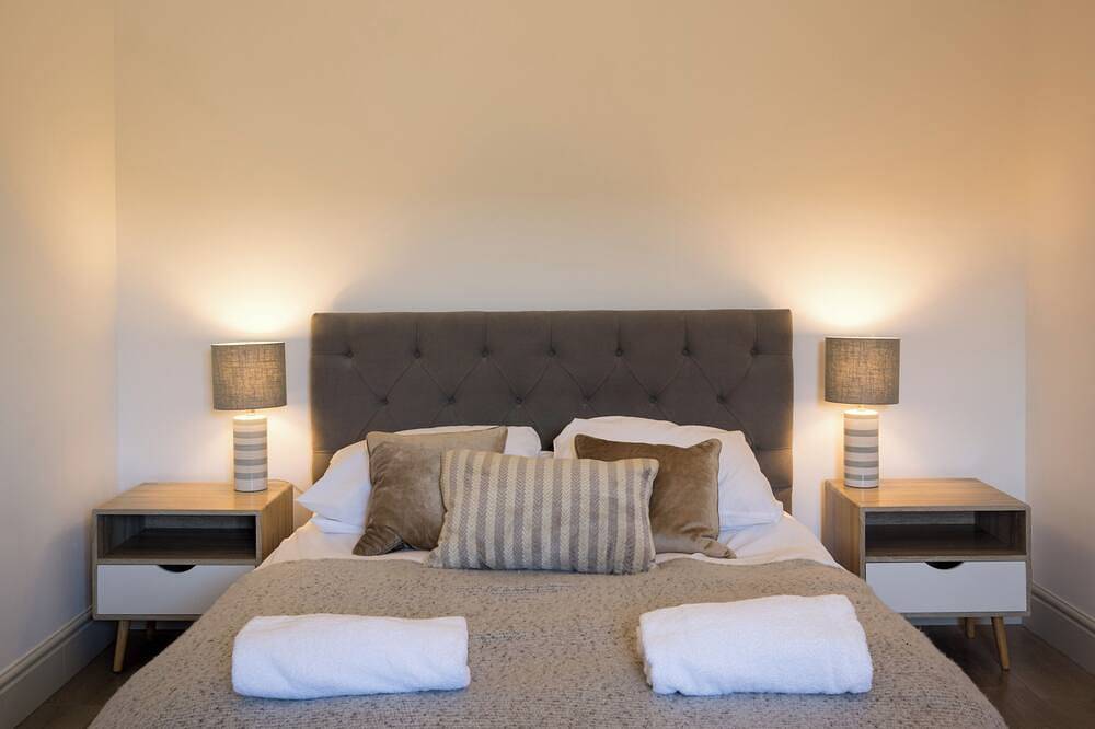 Stylish cottage, courtyard views, countryside location, 20 mins to Cambridge in Croydon (Cambridgeshire), Cambridgeshire