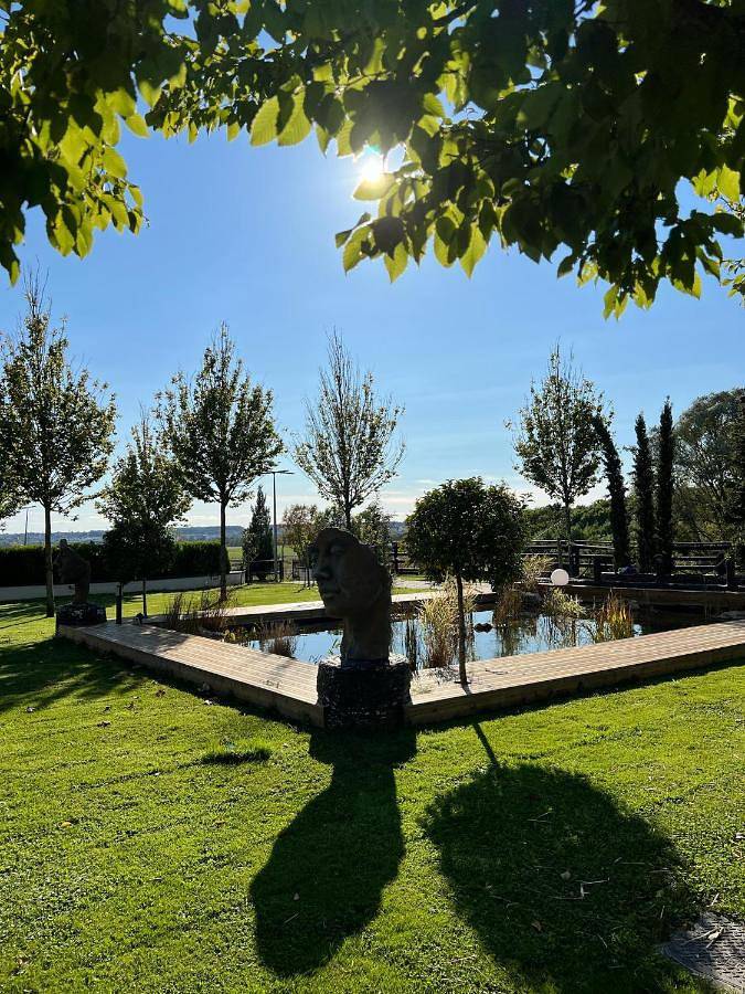 Location de vacances pour 4 personnes, avec sauna ainsi que jardin et vue, animaux acceptés à Bailly - 2