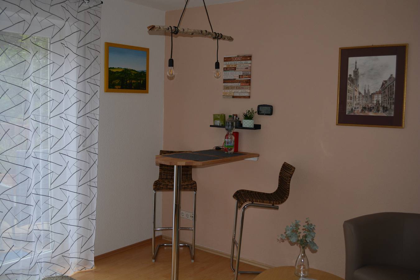 Ganzes Studio, Studio 'Komfort-Apartment mit Terrasse' mit privater Terrasse und Wlan in Estenfeld, Romantische Straße