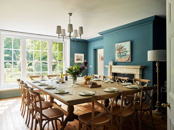 Large Manor House with Pool, Hot Tub & Gardens in Bixley, Norfolk