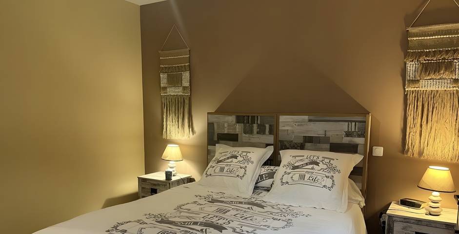 Holiday Home 'Cozy House with Outdoor Area' with Mountain View, Private Terrace and Wi-Fi in Anduze, Cévennes