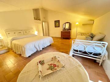 Casa Vacanza per 12 Persone in Spoleto, Provincia di Terni, Foto 4