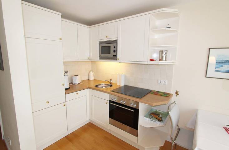 Ganze Wohnung, Geschmackvoll eingerichtetes Ferienappartement mit drei Zimmern auf zwei Etagen in Nordfriesische Inseln (Schleswig-Holstein) (Schleswig-Holstein), Wenningstedt