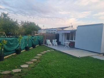 Gîte pour 2 personnes, avec jardin et vue dans Roissy-en-Brie