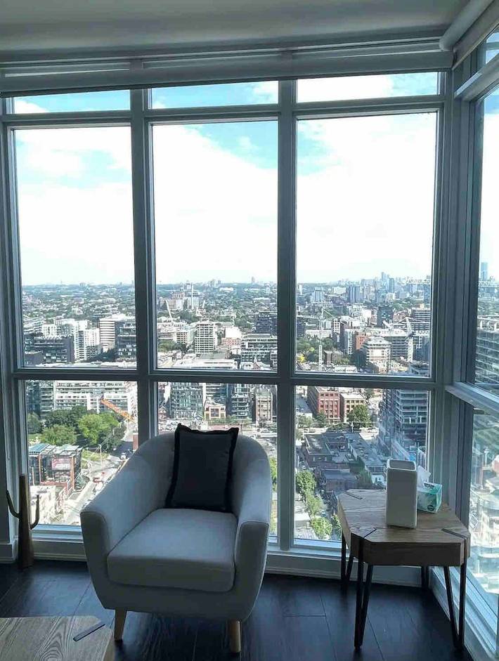 Apartamento vacacional entero, Estacionamiento subterráneo gratuito a 5 minutos de la Torre Cn in Toronto, Lago Ontario (Kanada)
