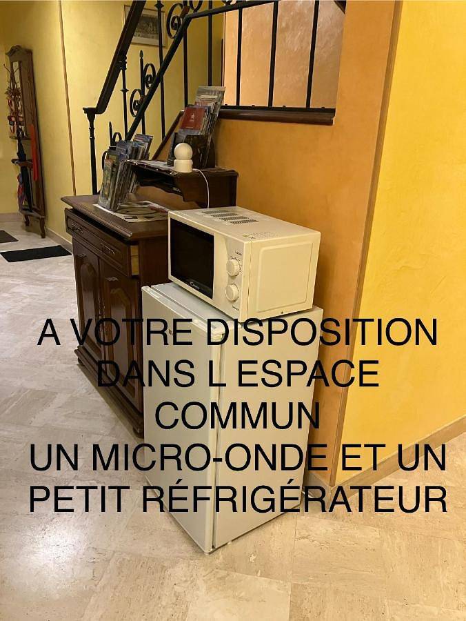 Location de vacances pour 4 personnes, avec vue ainsi que jardin et terrasse à Chailles - 3