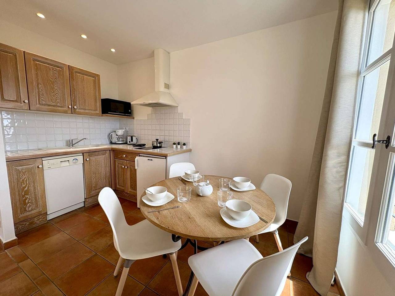 Appartement entier, Appartement climatisé vue mer - 6 pers. in Saint-Cyr-sur-Mer, Côte méditerranéenne (France)