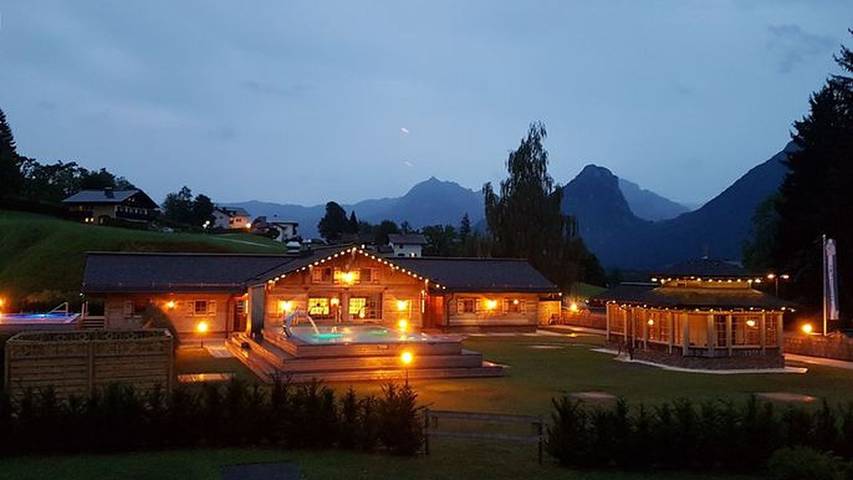 Vakantiewoning voor 2 personen, met uitzicht op het meer en zwembad aan de Wolfgangsee