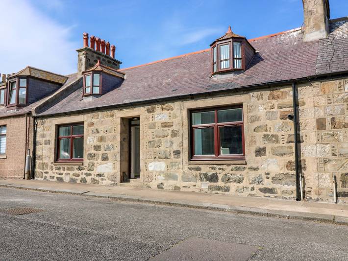 Log cabin for 8 people, with garden in Aberdeenshire