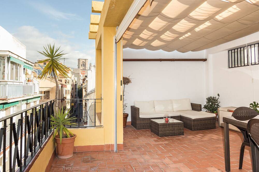 Ganze Wohnung, Terrasse im Zentrum von Granada mit Parkplatz und Wlan in Centro-Sagrario, Granada