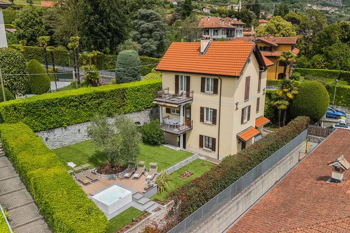 Location de vacances pour 7 personnes, avec jacuzzi et jardin à Lenno - 2