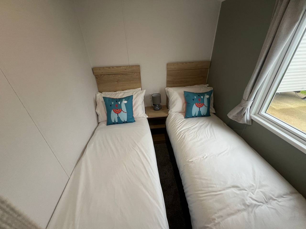 8 Guests - Swimming Pool - 1min to the Beach in Heacham, Norfolk Coast