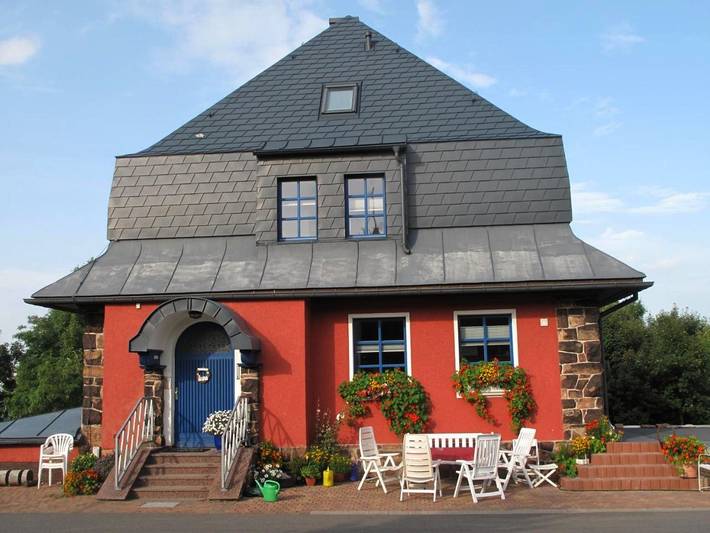 BnB für 4 Personen, mit Terrasse und Garten sowie Sauna und Ausblick im Osterzgebirge
