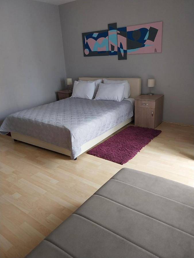 Appartement entier, Apartment Tatjana city center parking terrace in Jagodina, Région centrale