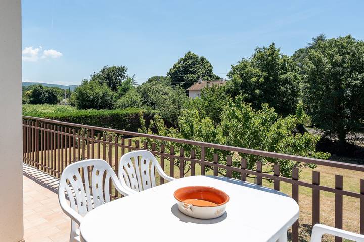 Hel lägenhet, Apartment 'Posta Del Lago' with Lake View, Private Terrace and Wi-Fi in Sualzo, Passignano sul Trasimeno