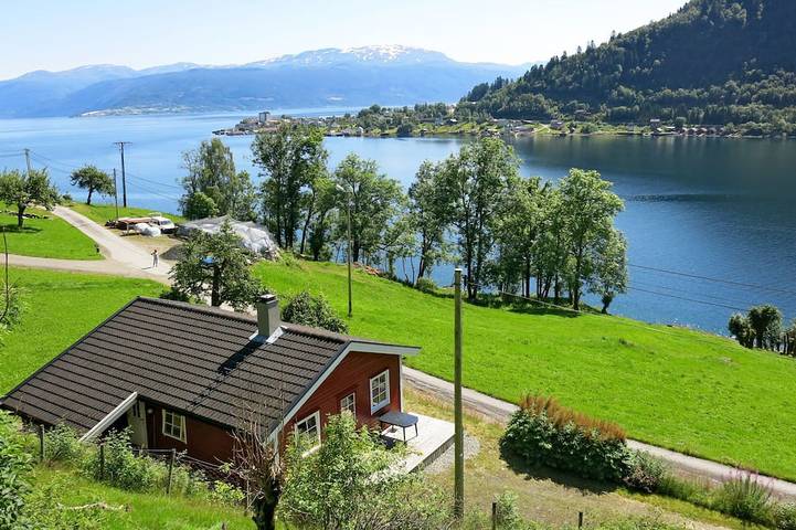Ferienhaus für 4 Personen, mit Terrasse und Garten