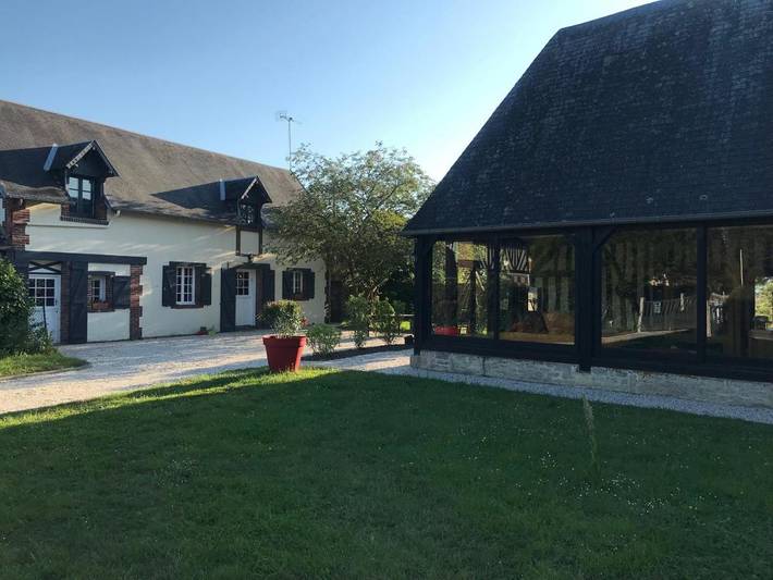 Location de vacances pour 6 personnes, avec jardin à Beuvron-en-Auge - 2