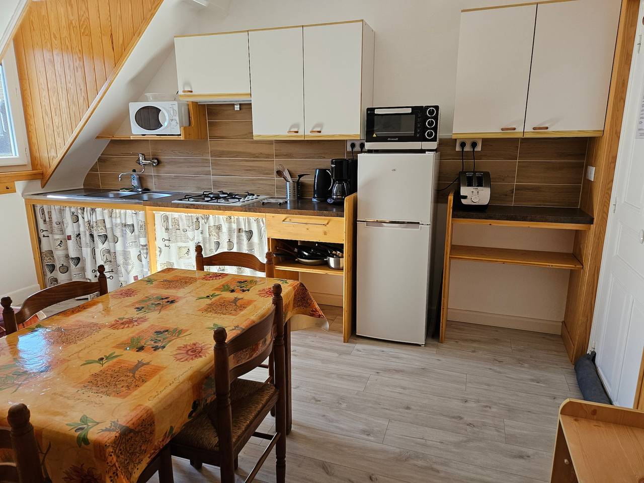 Appartement entier, Appartement 'Villa des Familles - Aldebaran' in La Bourboule, Parc naturel régional des Volcans d'Auvergne