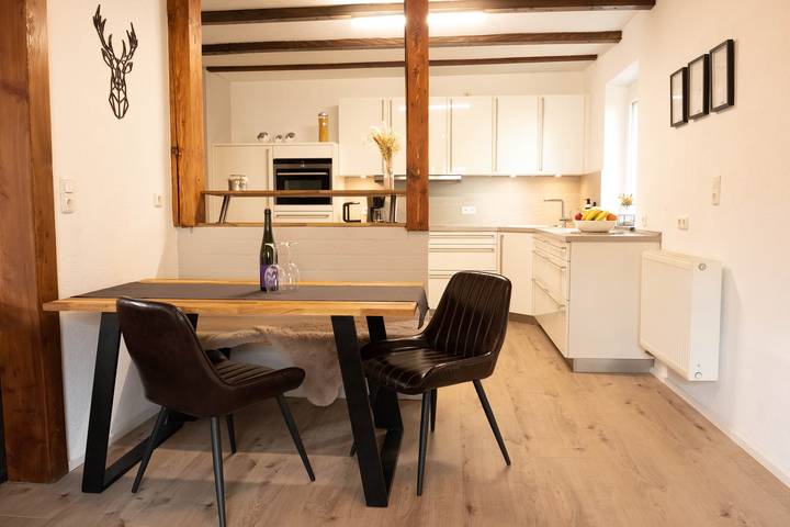 Ganze Ferienwohnung, Rhön & Relax – Schwarze Berge - Ferienwohnung Schwarze Berge mit Kamin in Wildflecken, Rhön-Bayern