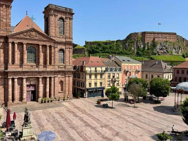 Hôtel pour 10 personnes, avec Terrasse à Belfort - 2