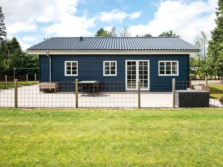 Ferienhaus für 4 Personen, mit Terrasse in Kvie Sø