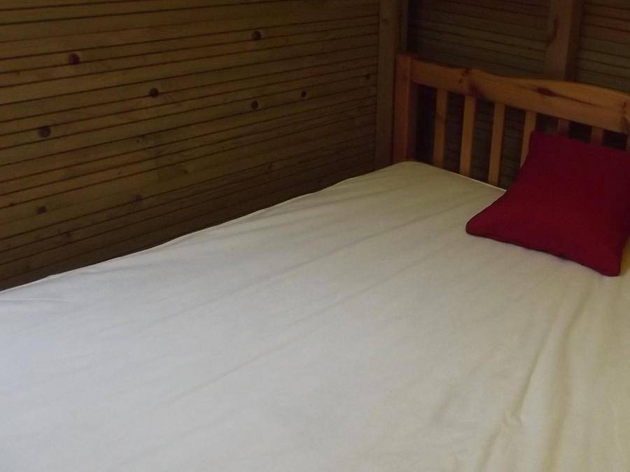 Camping maeva Escapades Au P'tit Bonheur - Chalet 6 personnes - Cabane Ti Bonheur 24 m² + terrasse 9 m² in Peyrillac-et-Millac, Périgord Noir