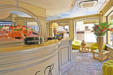 Hôtel pour 3 personnes, avec balcon dans Office De Tourisme De Calvi