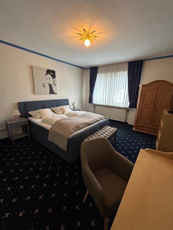 BnB für 4 Personen, mit Terrasse in Essen