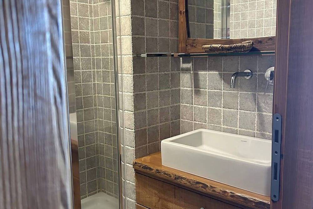 Appartamento intero, Stylish and roomy mountain retreat for families in Sauze d'Oulx, Via Lattea