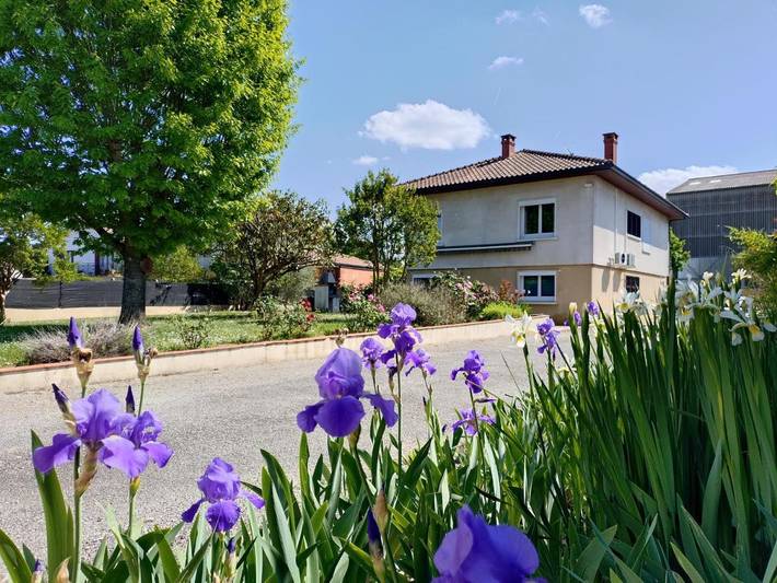 Gîte pour 5 personnes, avec jardin, animaux acceptés à Labastide-Saint-Pierre