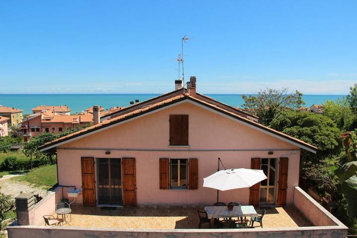 Location de vacances pour 5 personnes, avec Terrasse et Vue à Fano