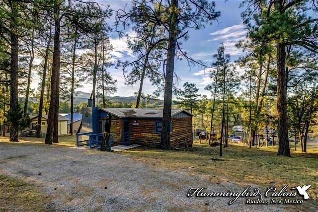 Happy Days Inn: \"Gemütlicher Komfort!\" Mit Whirlpool. Haustierfreundlich. in Ruidoso, Ski Apache