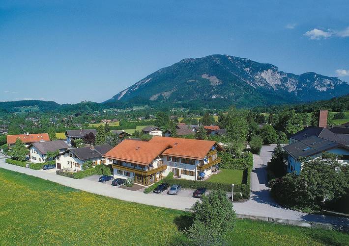 Kur- und Wellnesshotel Rupertus - Einzelzimmer mit Dusche/Wc ohne Balkon, 18 qm in Bayerisch Gmain, Bayerische Alpen