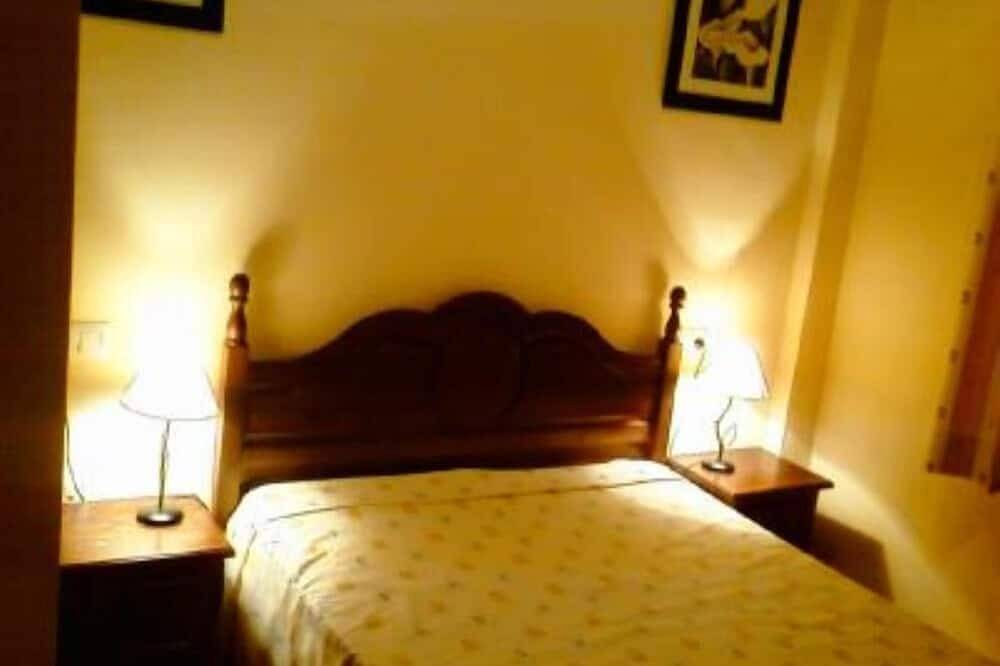 Ganze Wohnung, Apartment on the golf course 3 minutes from the beach in Islantilla, Lepe