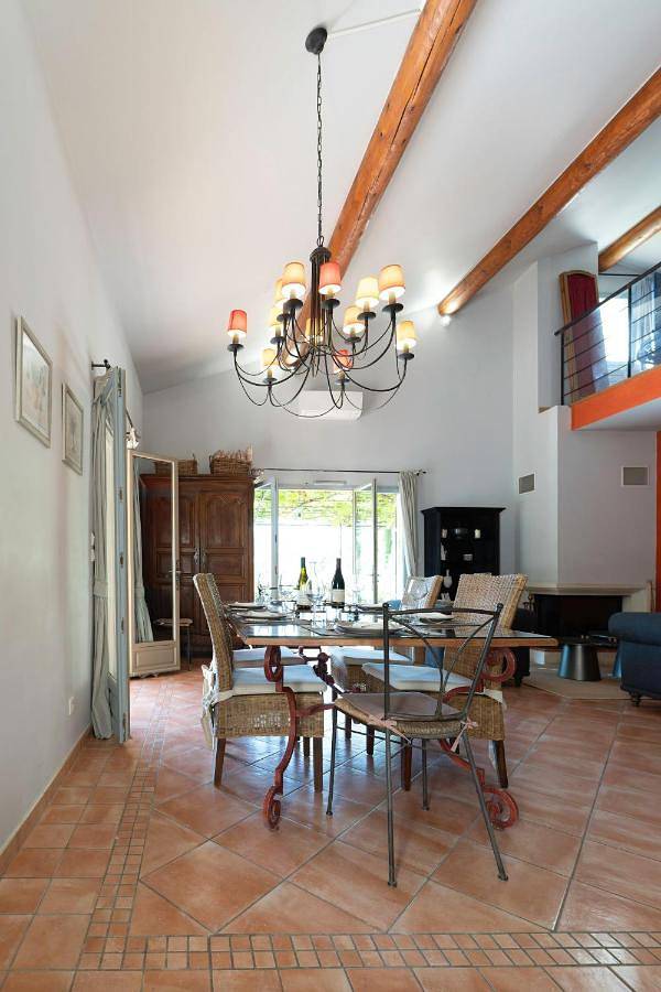 Location de vacances pour 6 personnes, avec vue ainsi que jardin et piscine, animaux acceptés à La Roque-Alric - 4