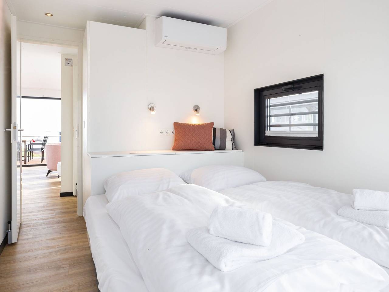 Hausboot auf und um das Sneekermeer in Friesland