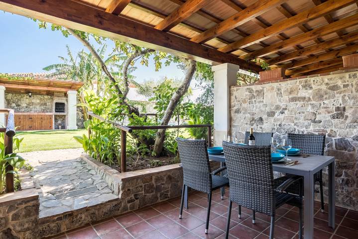 Appartamento di charme con splendida piscina, vasca idromassaggio, patio e connessione Wi-Fi in Conil de la Frontera, Costa de la Luz