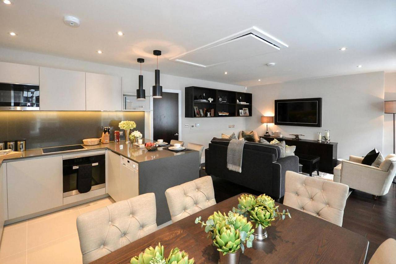 Two-Bedroom House in Paris, Ile de France